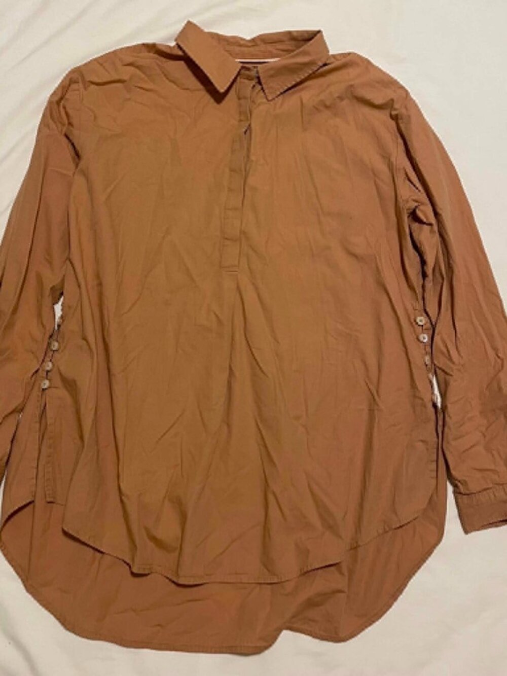ANTHROPOLOGIE Button Down Sides Women’s Tan Pullover Long Sleeve Shirt, Size M